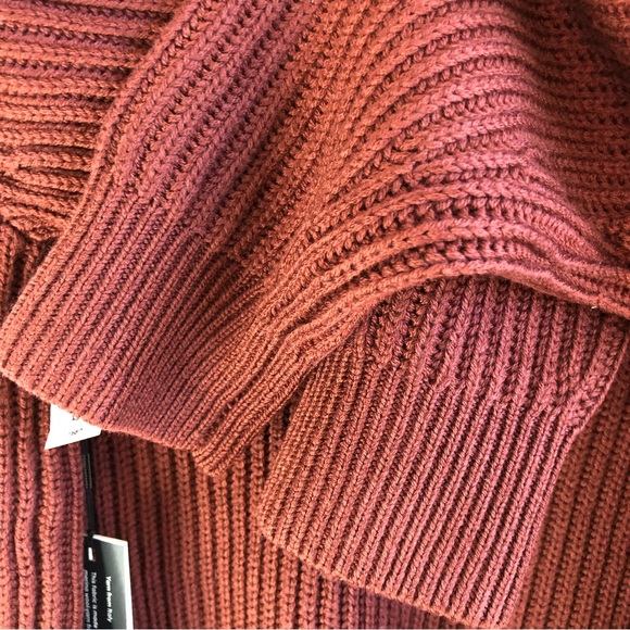 BNWT Aritzia Babaton Rich Cooper Roger Sweater Long V-neck Merino Wool Sweater - Picture 5 of 16